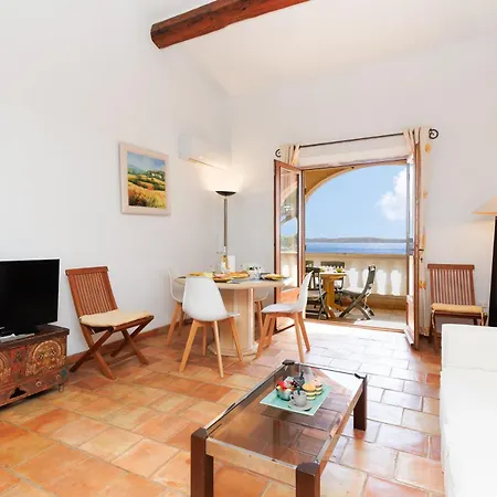 Holiday home Le Jardin Du Poete Yourhosthelper *