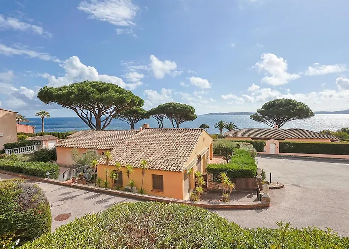 Holiday home Le Jardin Du Poete Yourhosthelper *