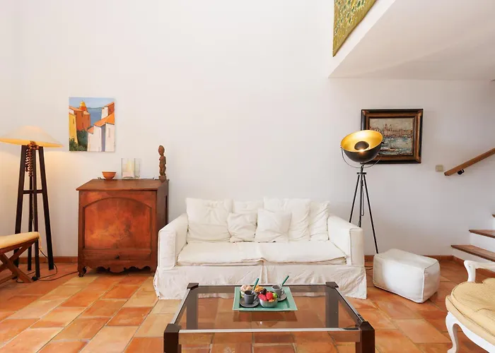 Holiday home Le Jardin Du Poete Yourhosthelper *