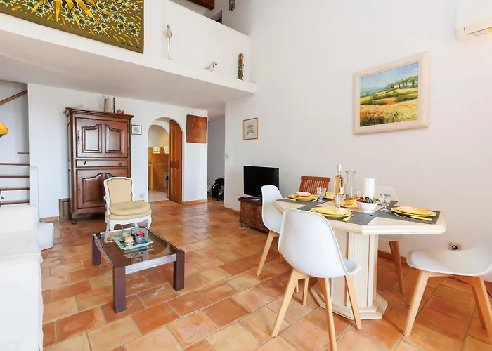 Holiday home Le Jardin Du Poete Yourhosthelper *