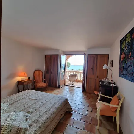 Le Jardin Du Poete Yourhosthelper Holiday home *