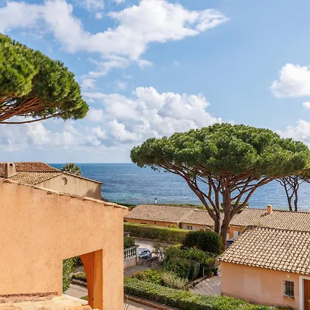 Holiday home Le Jardin Du Poete Yourhosthelper *