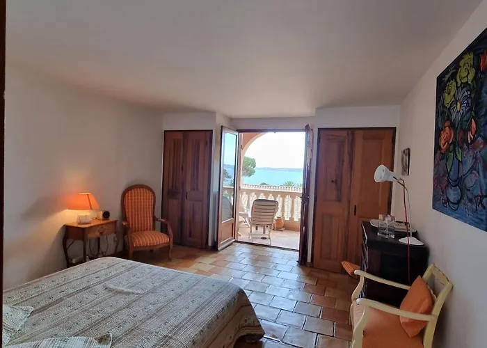 Le Jardin Du Poete Yourhosthelper Tatil Evi *