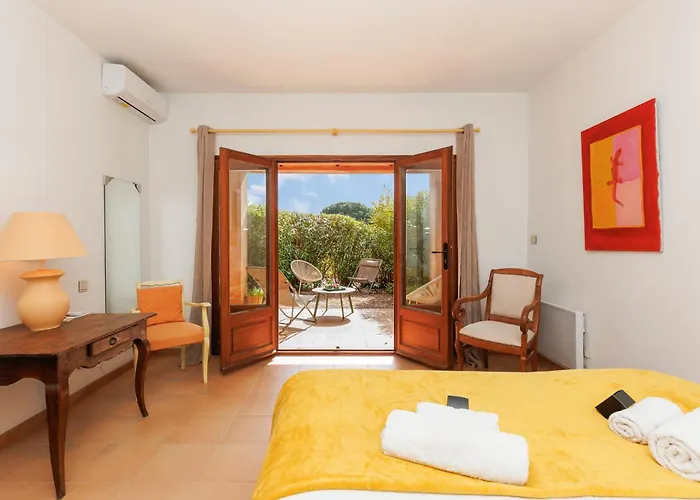 Le Jardin Du Poète Yourhosthelper Hébergement de vacances Sainte-Maxime